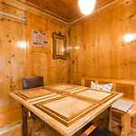 Haus Mair アパート